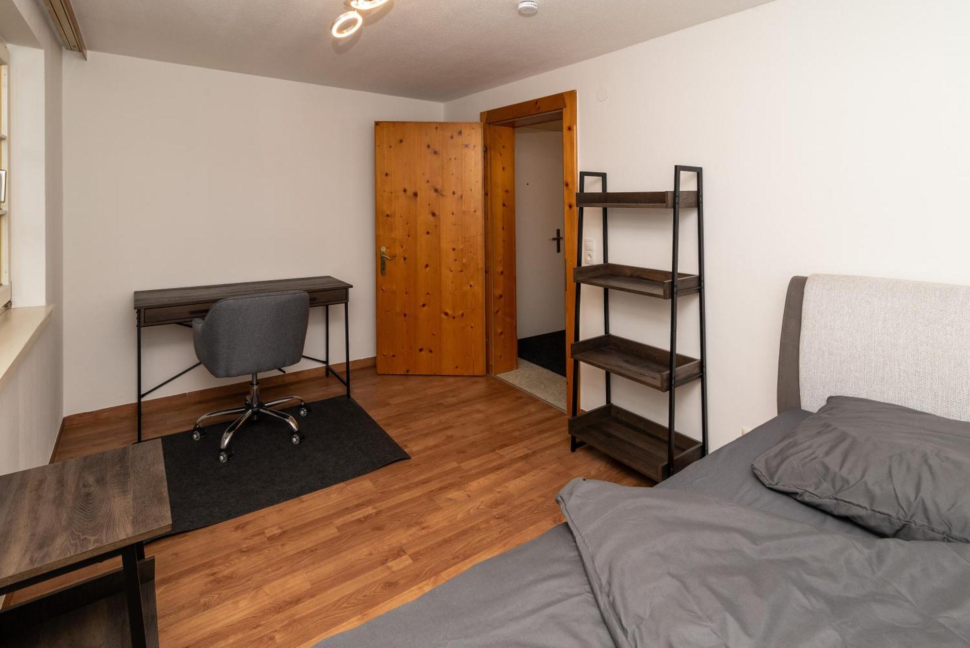 Crimson Cottage Apartments Dornbirn Buitenkant foto