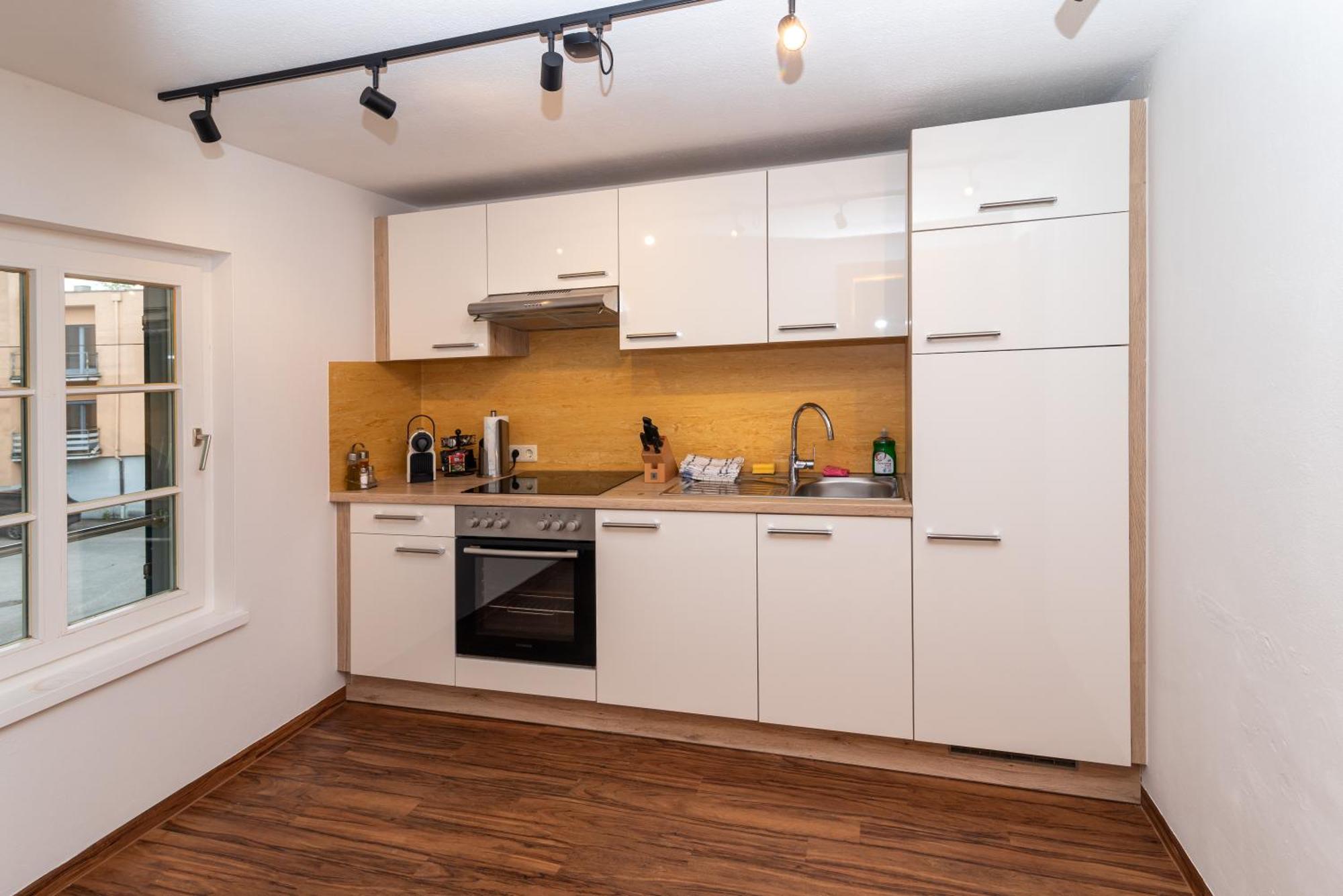 Crimson Cottage Apartments Dornbirn Buitenkant foto