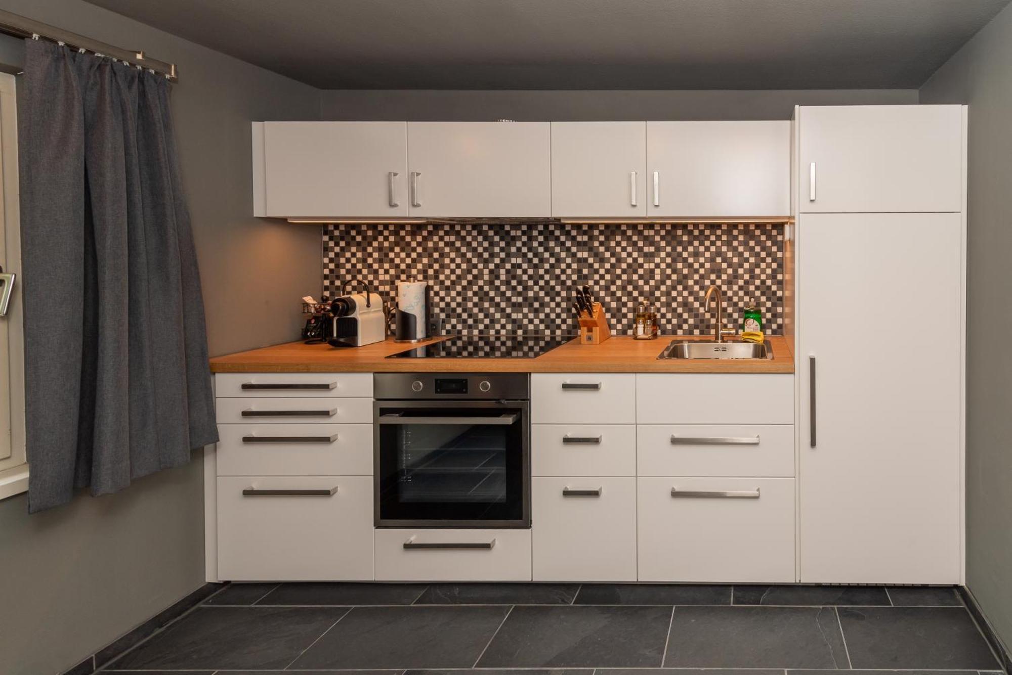 Crimson Cottage Apartments Dornbirn Buitenkant foto