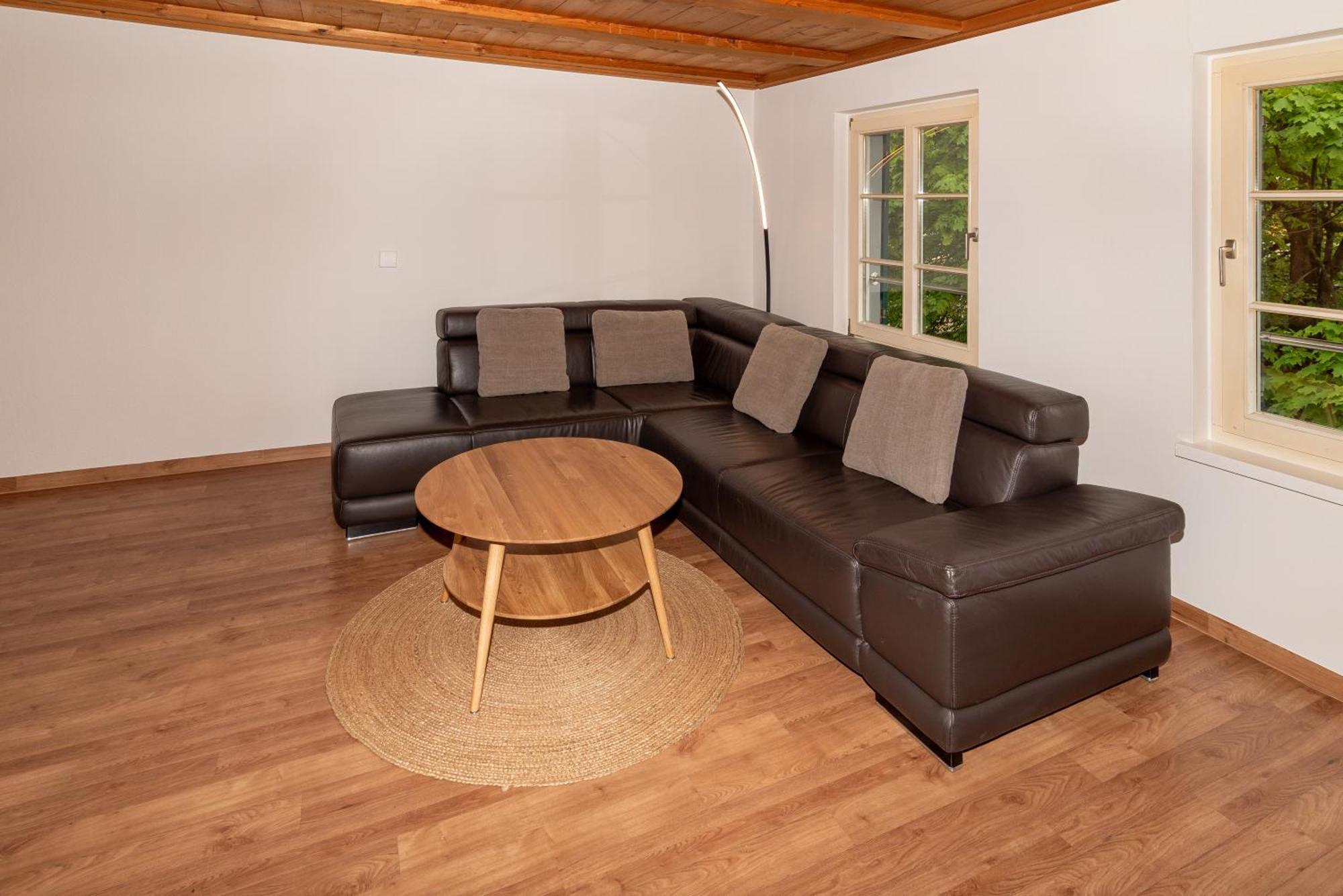 Crimson Cottage Apartments Dornbirn Buitenkant foto