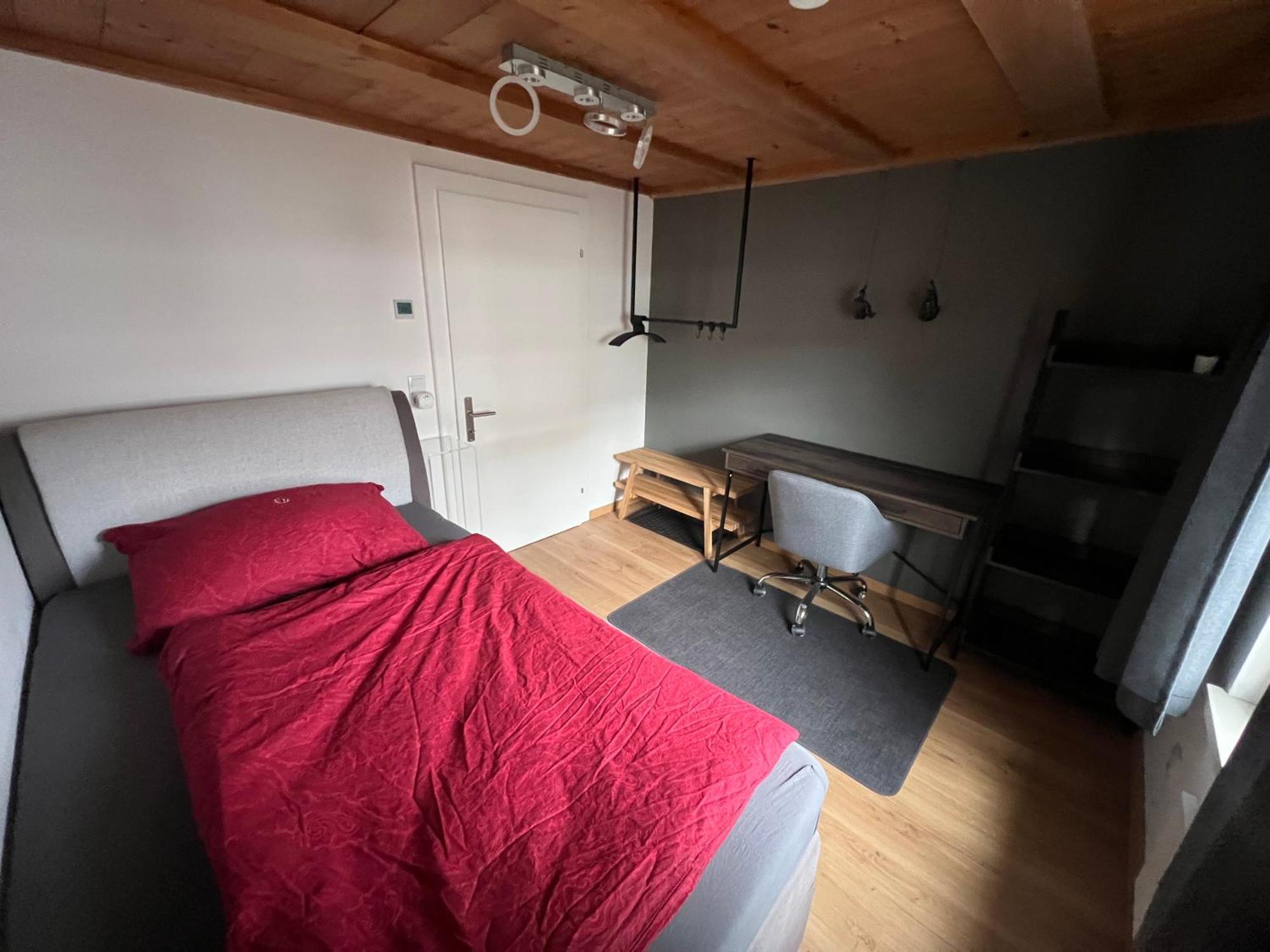 Crimson Cottage Apartments Dornbirn Buitenkant foto