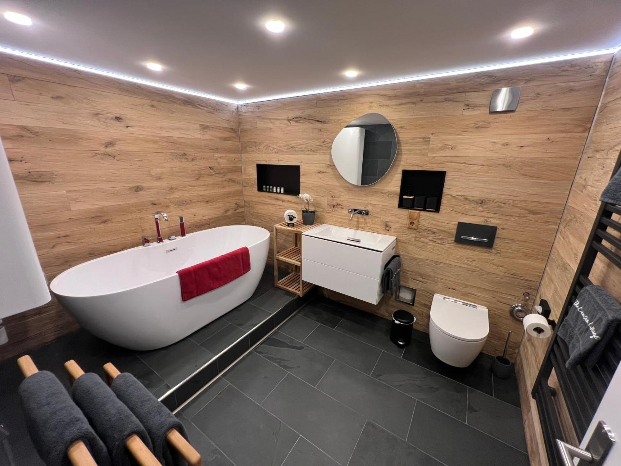 Crimson Cottage Apartments Dornbirn Buitenkant foto