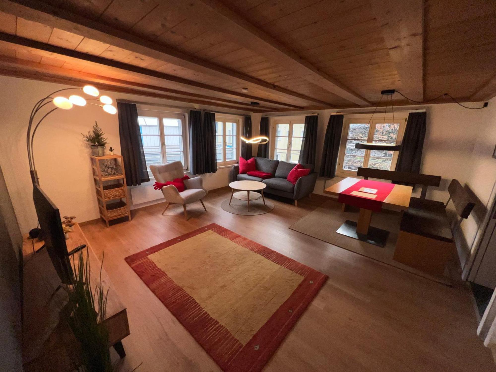 Crimson Cottage Apartments Dornbirn Buitenkant foto